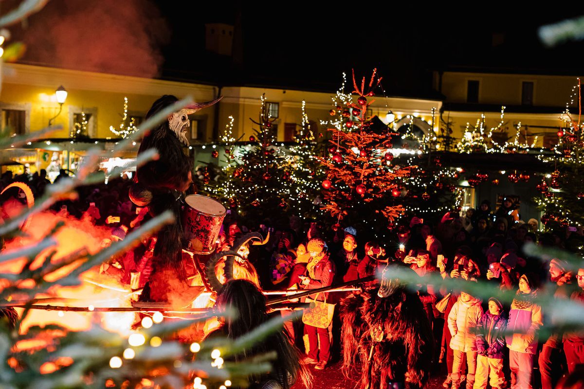 Lauf der Grossgmainer Krampusse