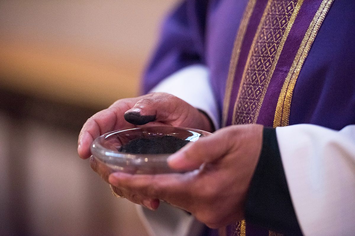 Ash Wednesday Holy Eucharist (Contemporary music)