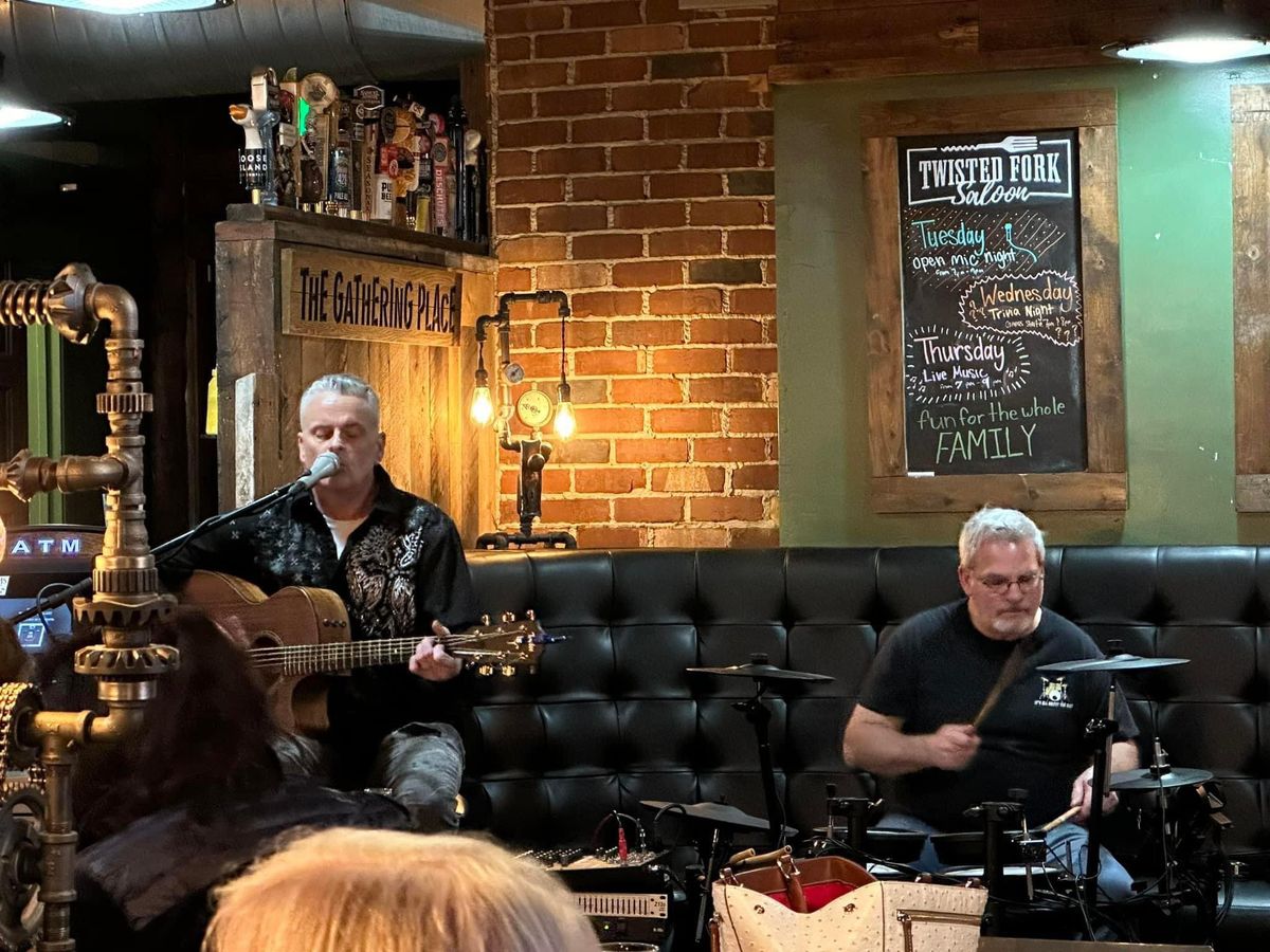 Live at Twisted Kilt Irish Pub & Eatery