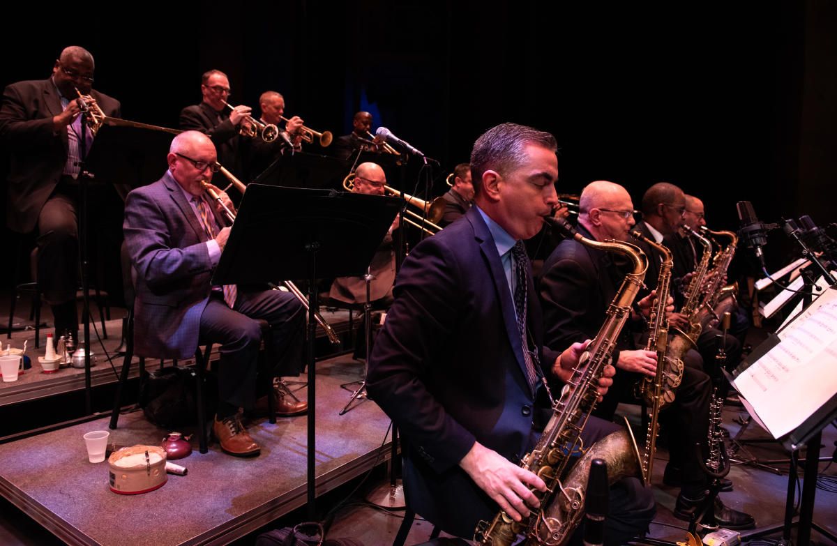 Metropolitan Jazz Orchestra With Vaughn Wiester