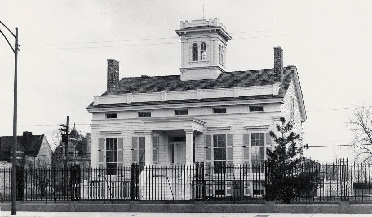 Walking Tour | Historic Prairie Avenue