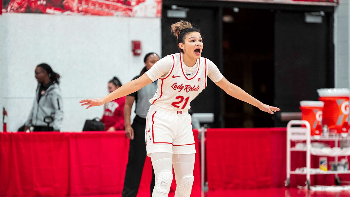 UNLV Rebels at Cincinnati Bearcats Womens Basketball