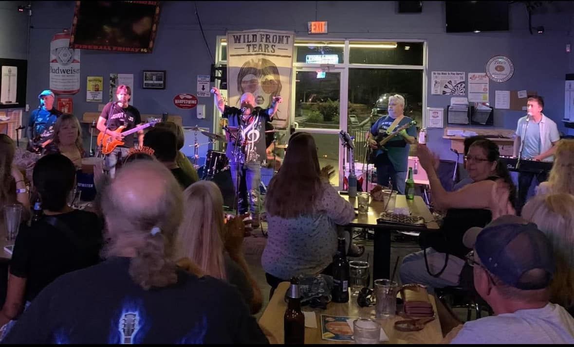 Wild Front Tears at Kingspoint Pub