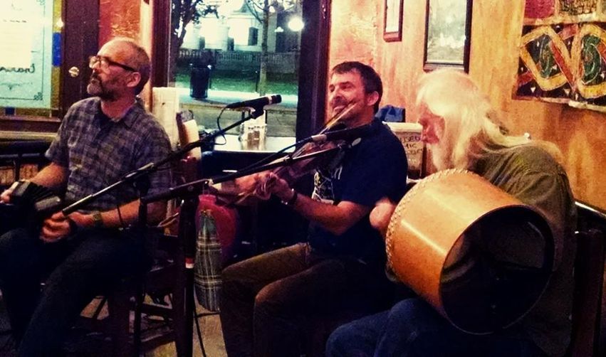 Currach Tetrad at Alt Brew--FREE SHOW with special guests the UW Slainte Irish Dancers!