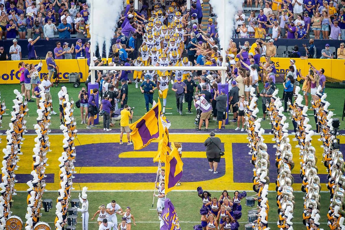 LSU Tigers vs. Nicholls Colonels