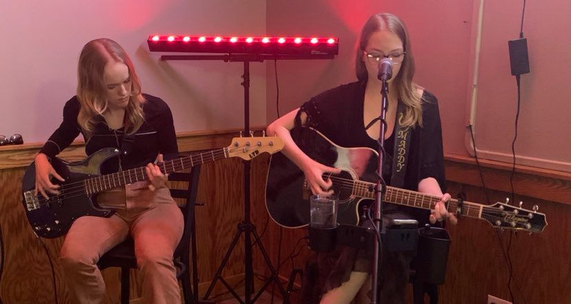 Pretty Twisted (featuring Maddy Braun) LIVE at Long Siding Station!