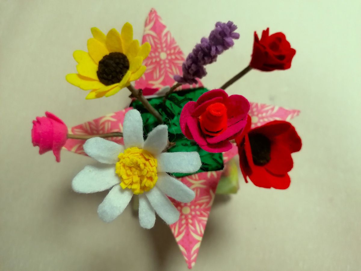 Origami boxes and felt flowers