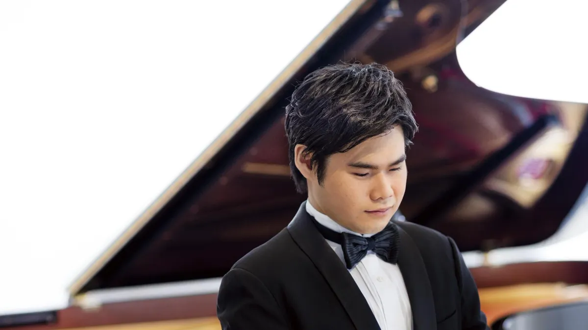 Nobuyuki Tsujii, Fumiaki Miura, Pinchas Zukerman in \u6e2f\u533a