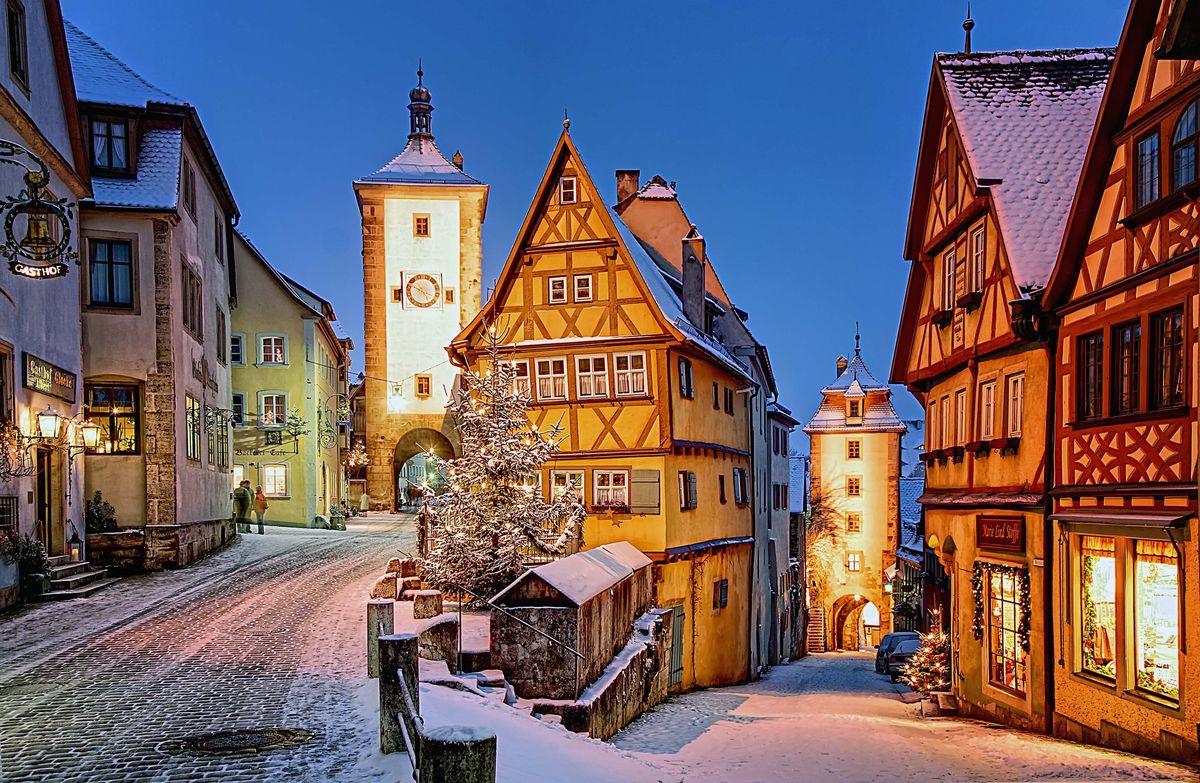 Romantische Weihnachtsm\u00e4rkte in Rothenburg o.d.T & W\u00fcrzburg