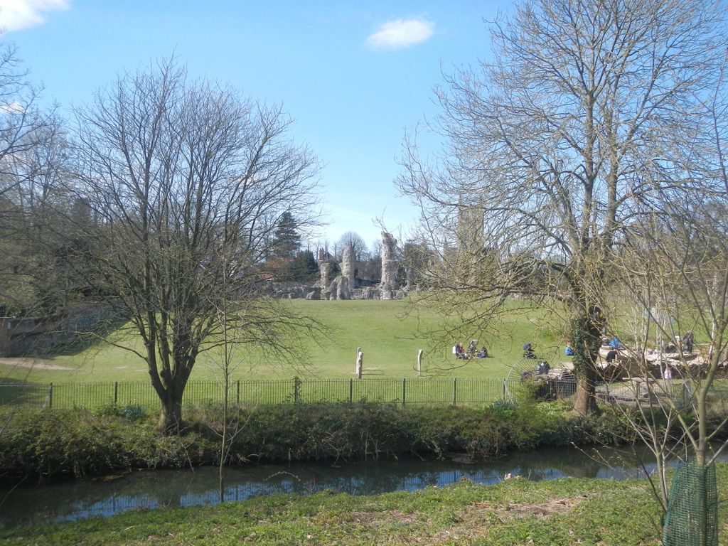 Explore Bury St Edmunds - monthly walk