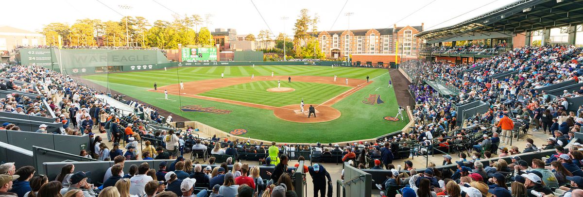 Parking Auburn Tigers at Vanderbilt Commodores Womens Basketball