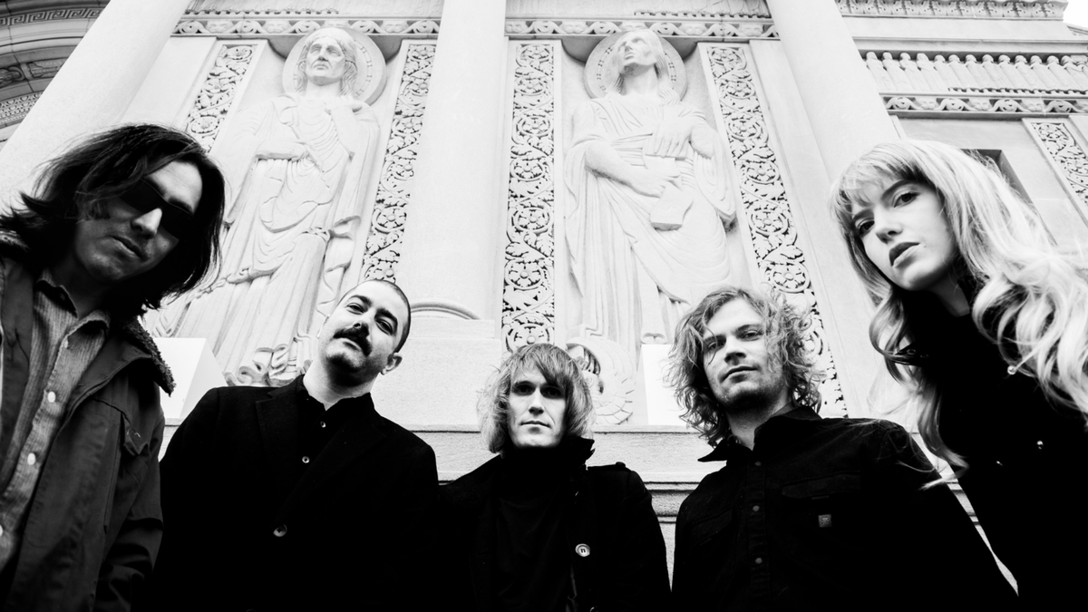 Kula Shaker with The Mystery Lights