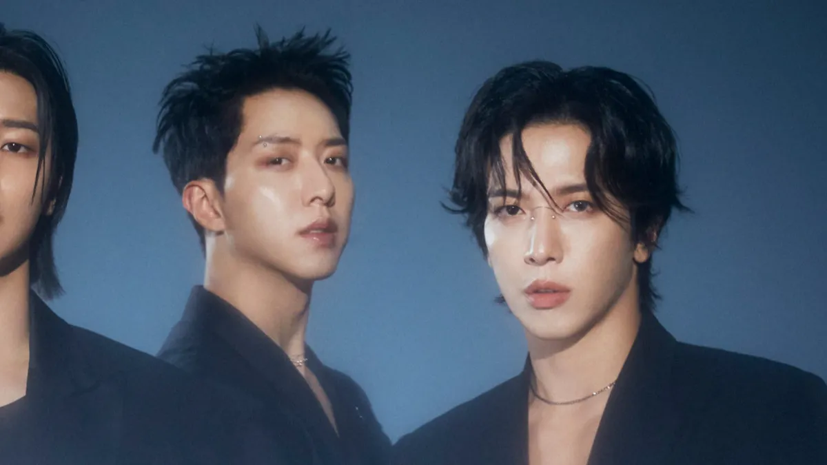 CNBLUE in \u795e\u6238\u5e02\u4e2d\u592e\u533a