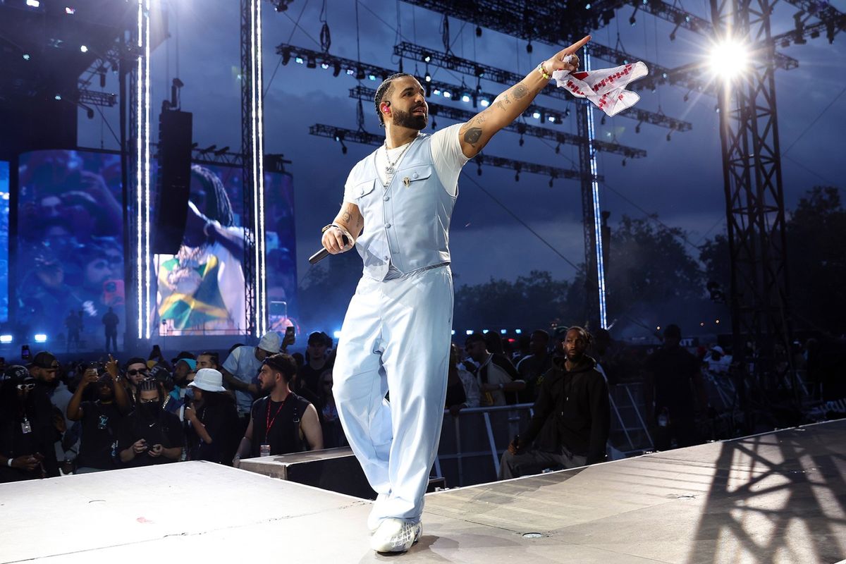 Parking Eliza McLamb