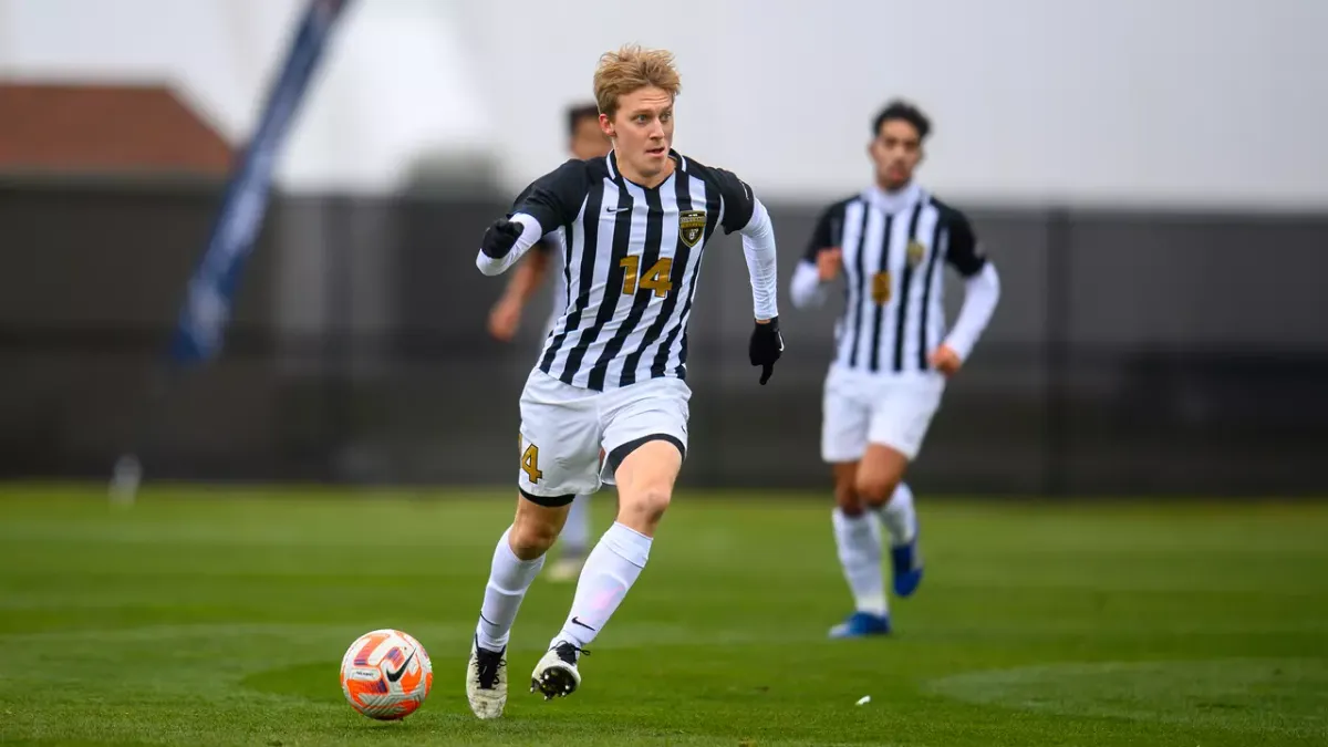 Parking Oakland Golden Grizzlies at Detroit Mercy Titans Mens Basketball