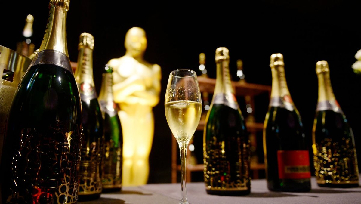 Cheers to the Oscars!