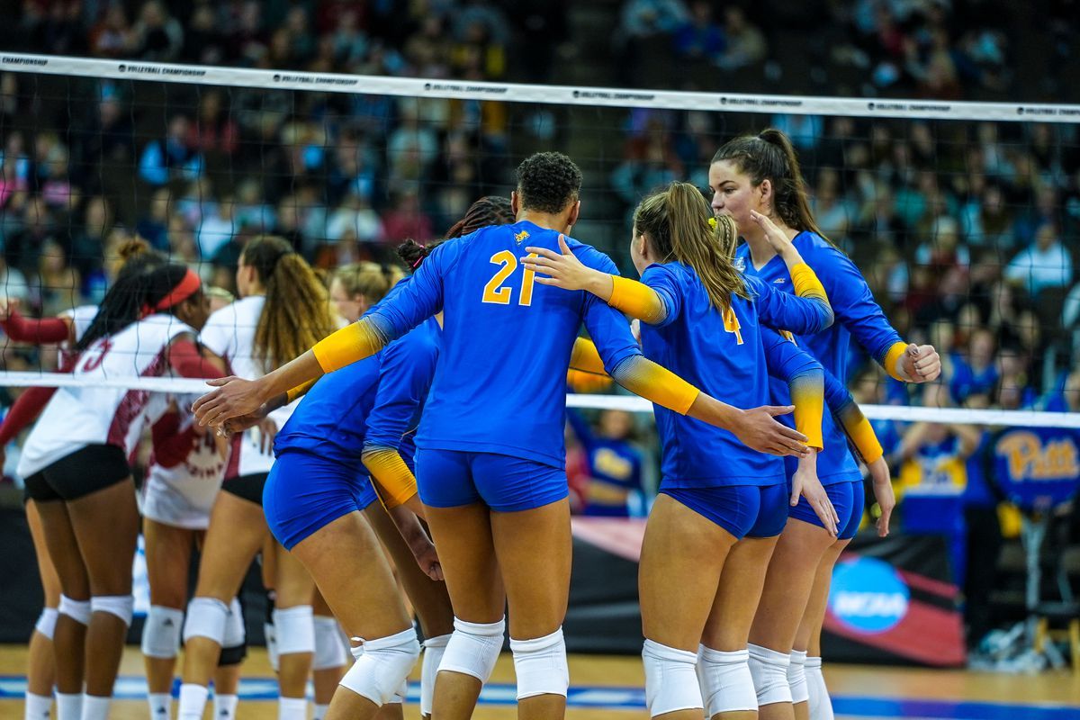 Louisville Cardinals at Pittsburgh Panthers Womens Volleyball