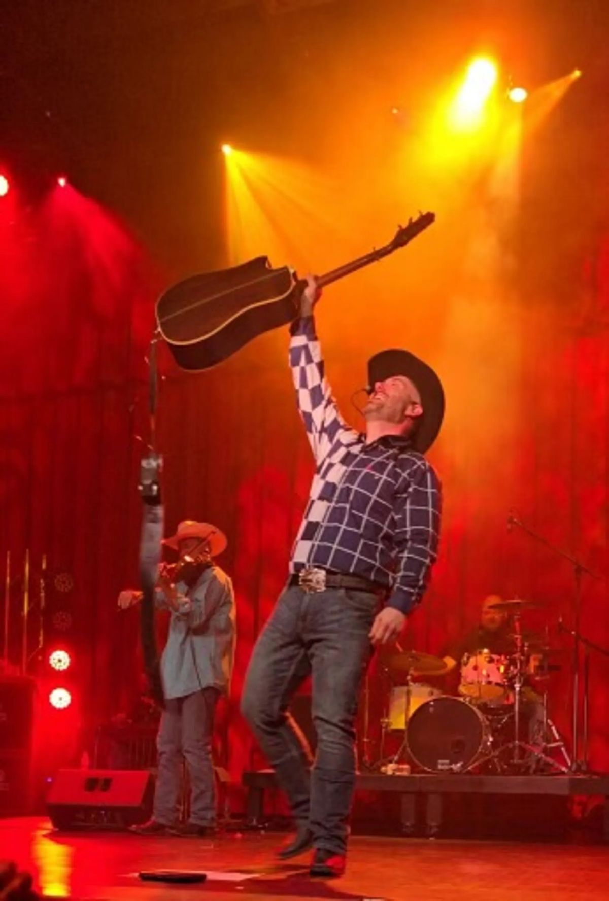 GARTH BROOKS TRIBUTE SHOW 