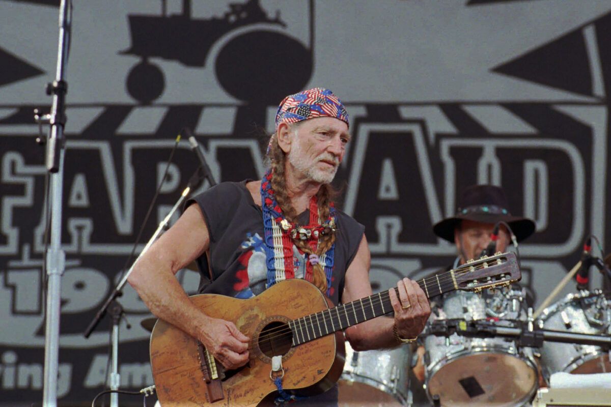 John Cusack - Dallas