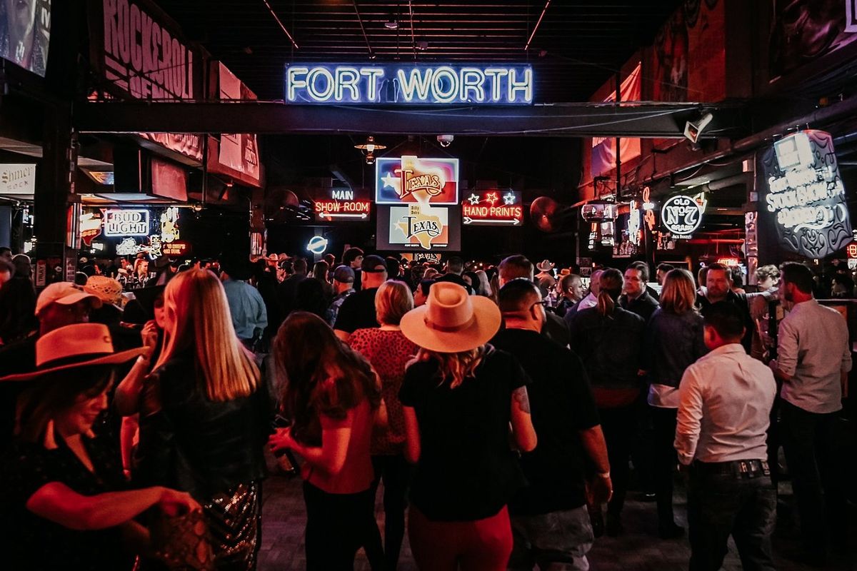 Austin Meade at Billy Bobs