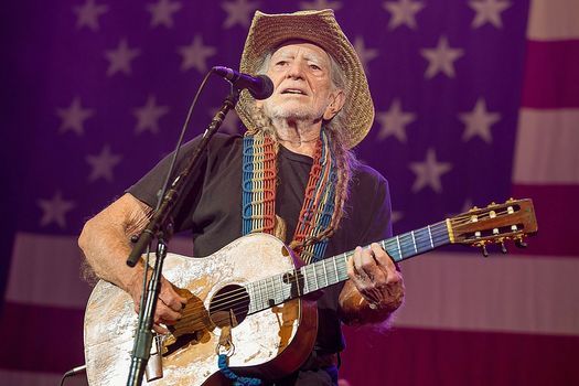 Willie Nelson Concert In New Buffalo Silver Creek Event Center New Buffalo 23 April 2021