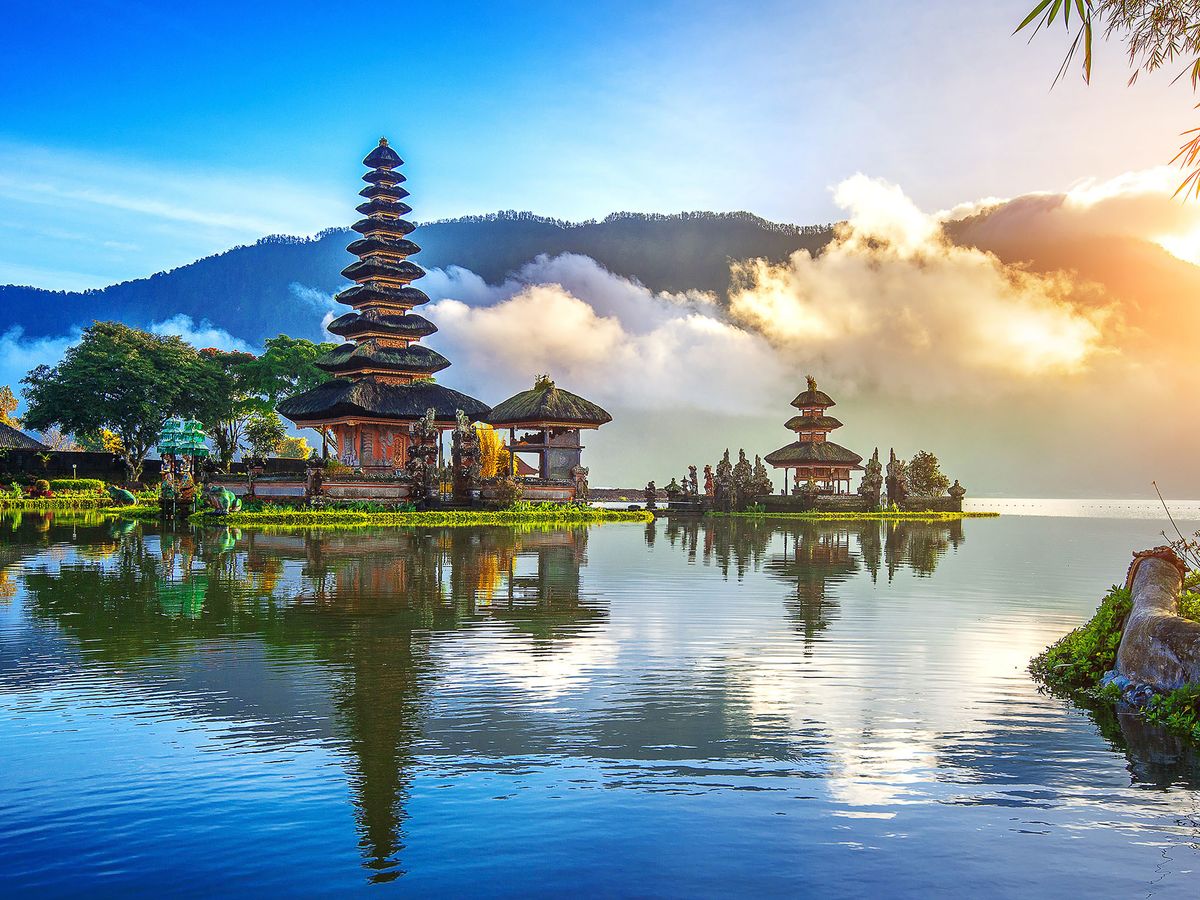 DISCOVERING BALI
