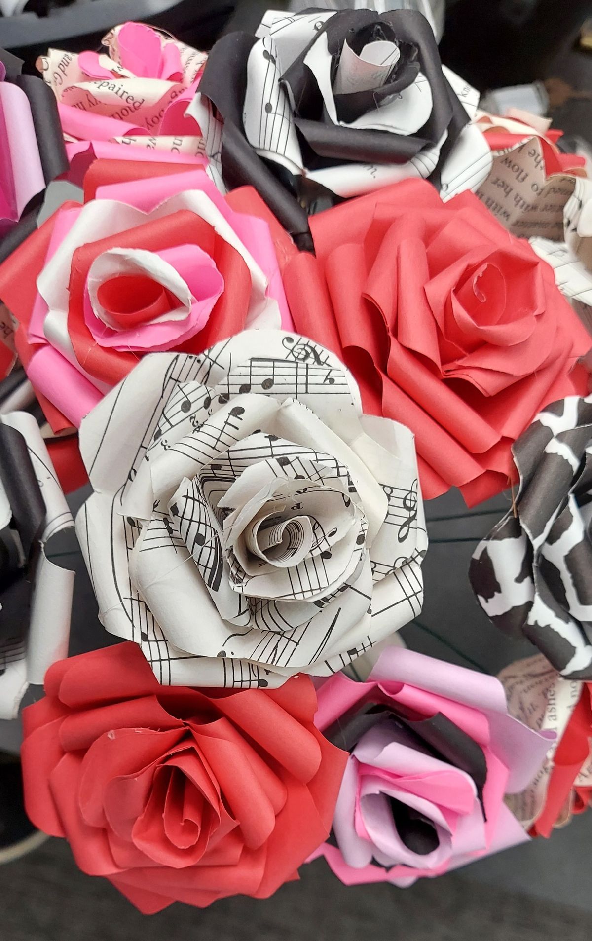 Paper Flowers w\/instructor Jessie Wright