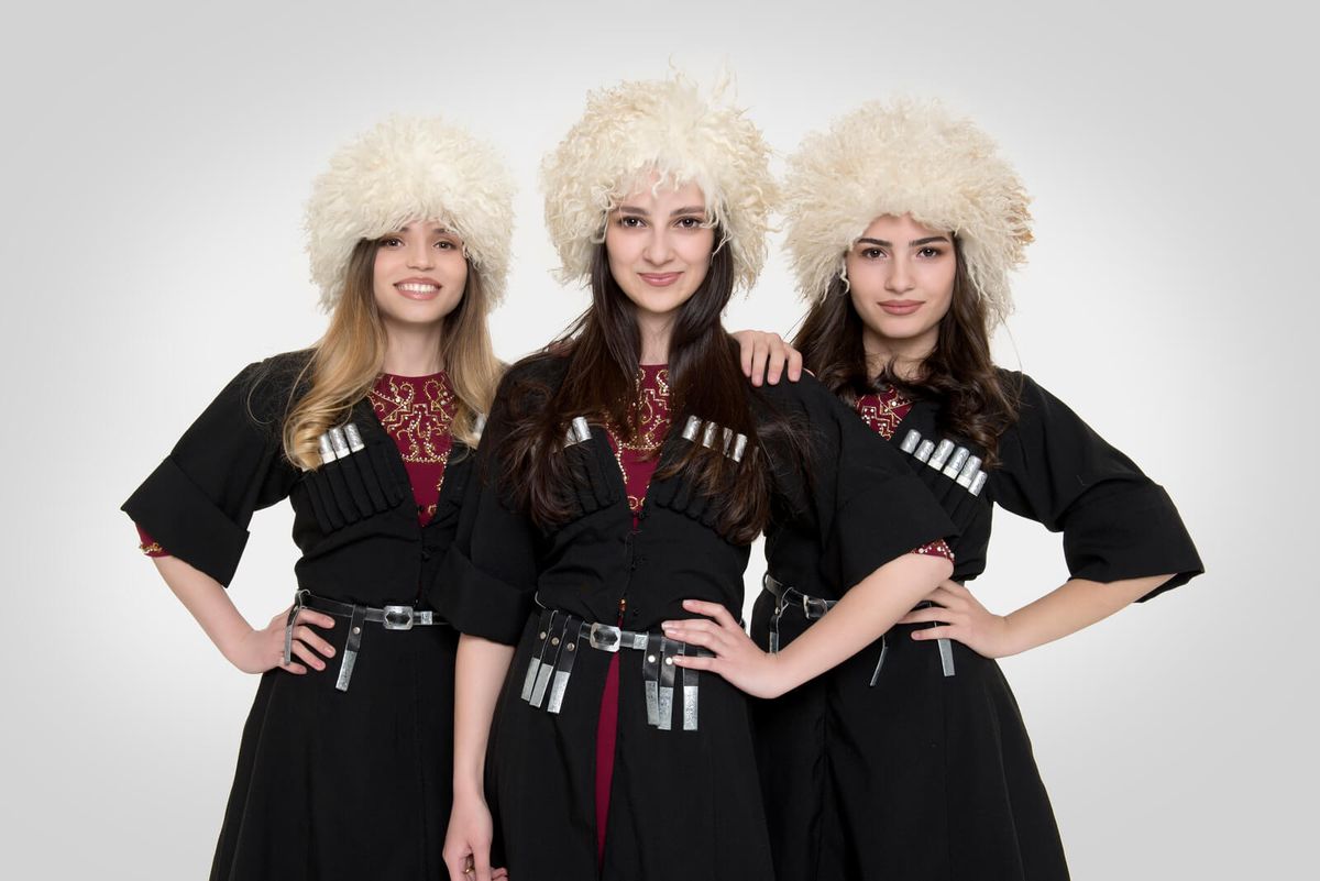 Trio Mandili Show