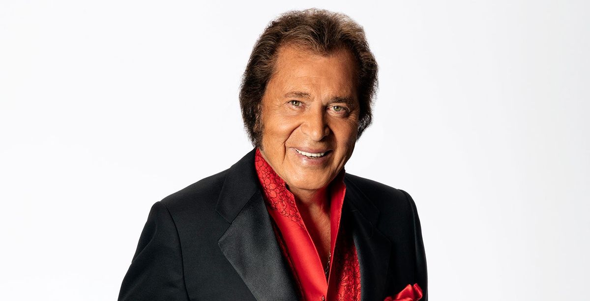 Engelbert Humperdinck at Grove of Anaheim