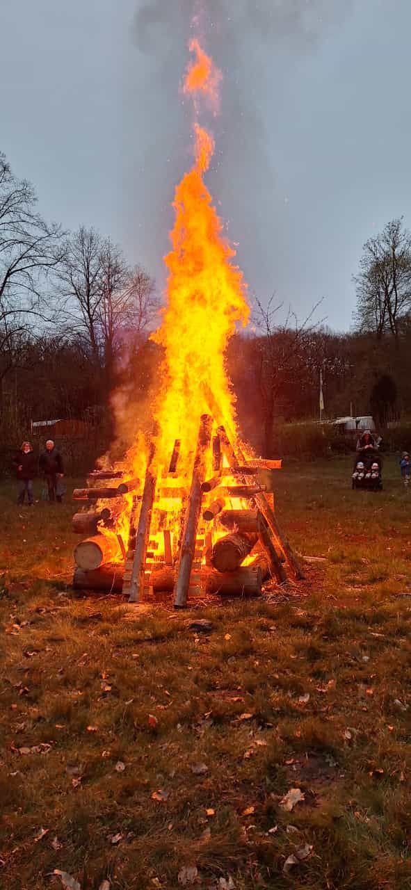 OSTERFEUER 2025