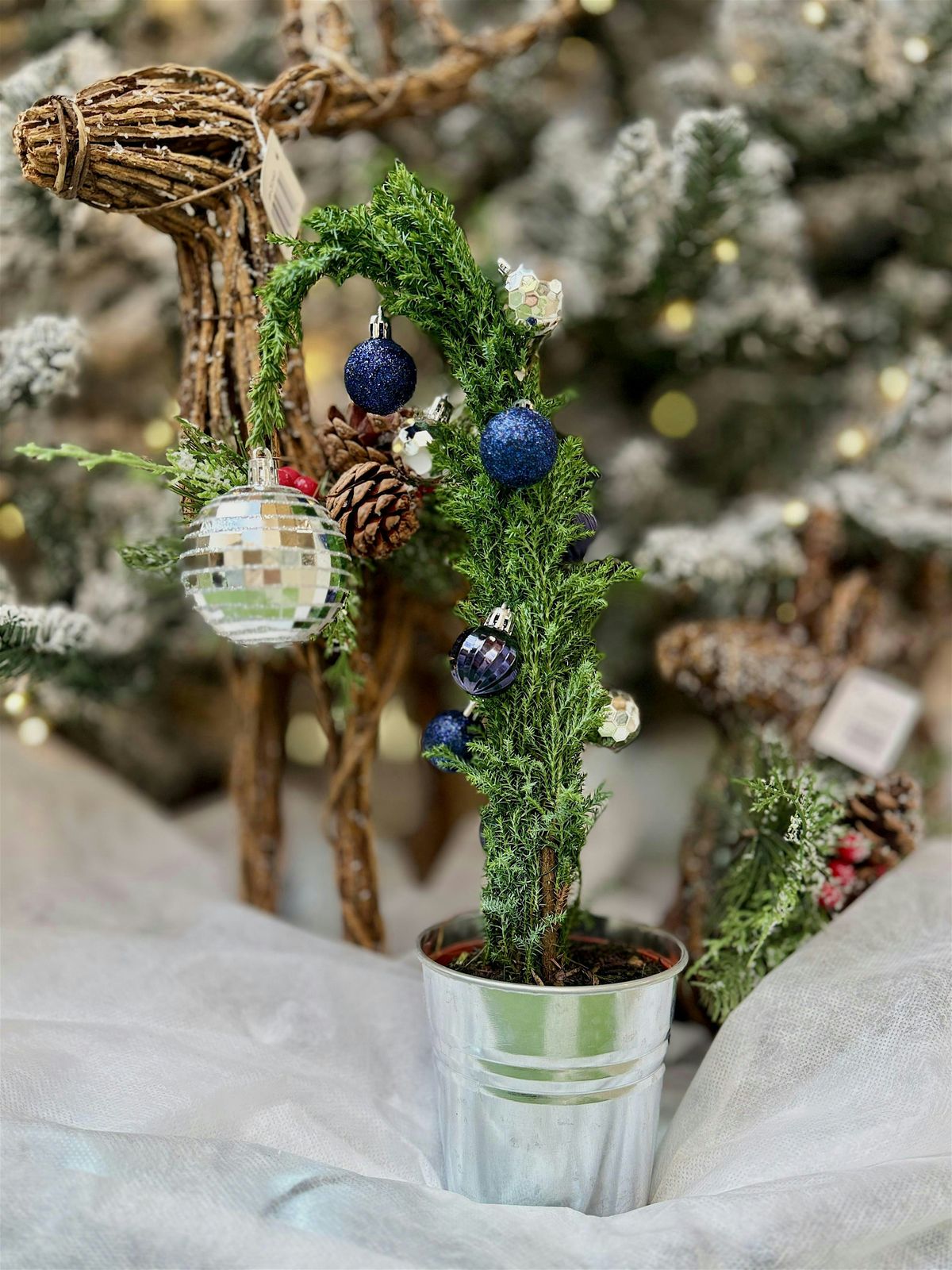 Youth Grinch Tree Workshop