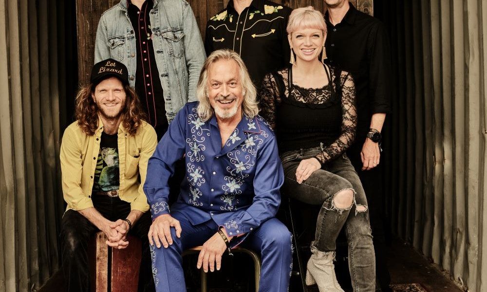 Jim Lauderdale & The Game Changers, Tyler-James Kelly