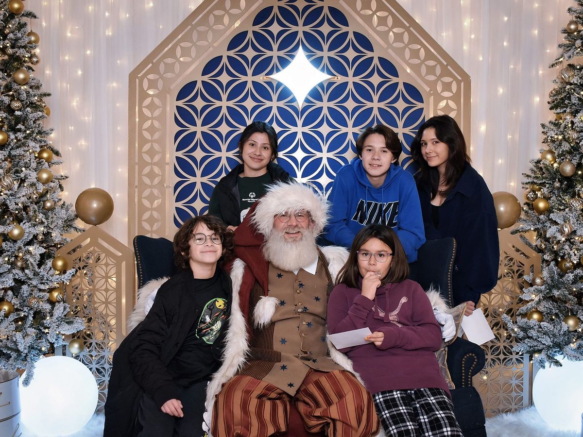 Photos with Santa at Aspire Coffee House