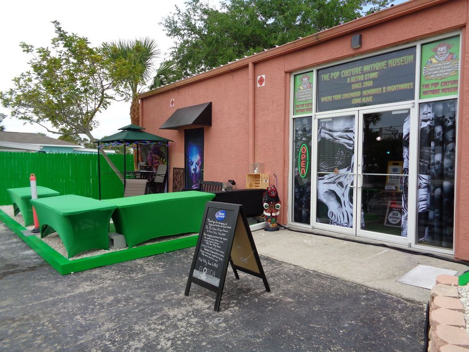 Shopping Sunday @The Pop Culture Antique Museum: The Largest Retro Store in Southwest Florida.