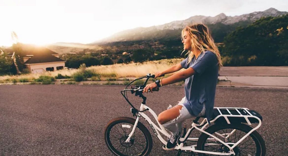 Colorado Springs Rocke Mountain E-Bike Peddle & Picnic