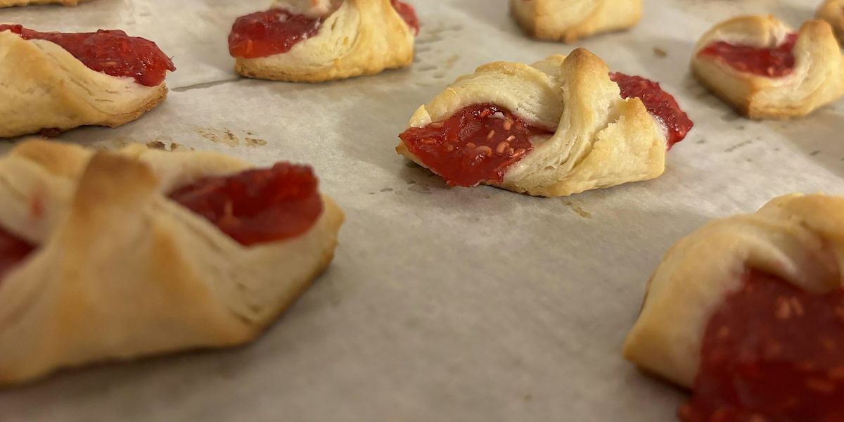 Annie's Signature Sweets  IN PERSON KOLACHE COOKIE  BAKING CLASS