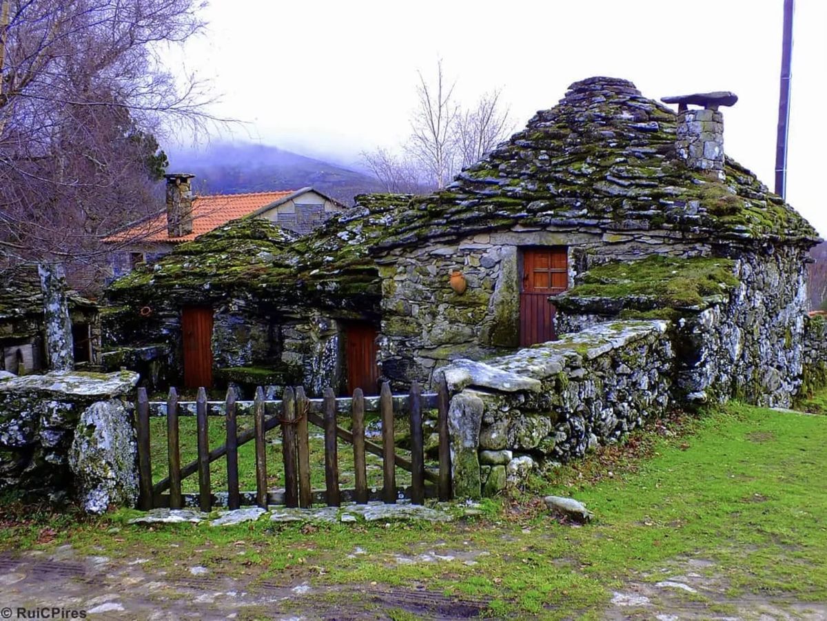 Vale de Poldros, Aldeia Encantada de um Homem s\u00f3 +Vila do Soajo