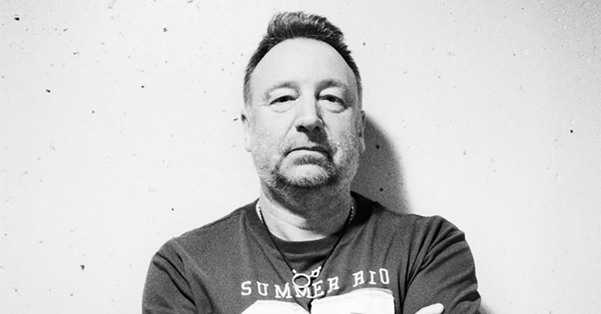 Peter Hook & The Light