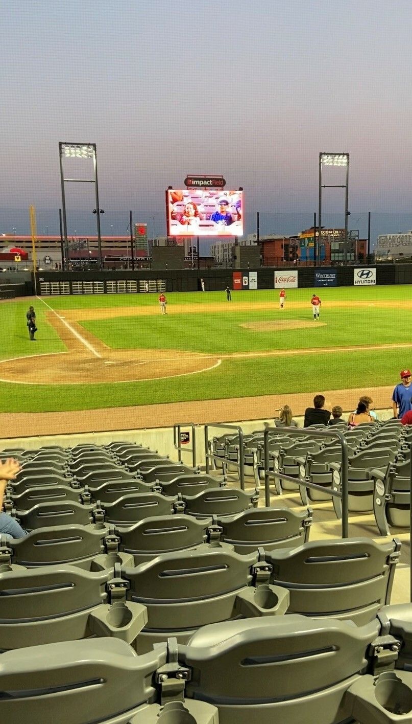 Chicago Dogs at Winnipeg Goldeyes at Blue Cross Park