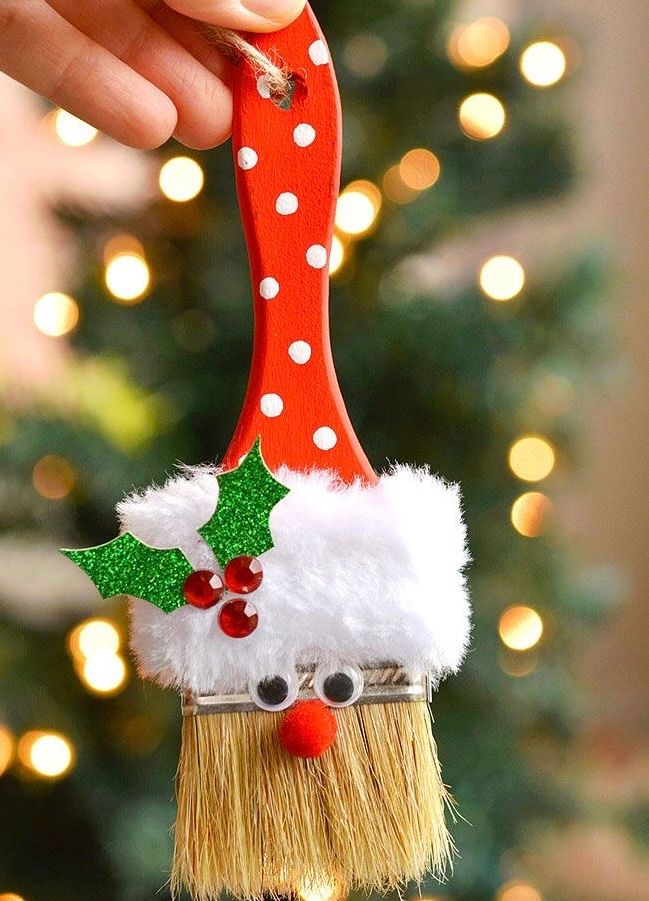 Howland Green Library: Paintbrush Santa