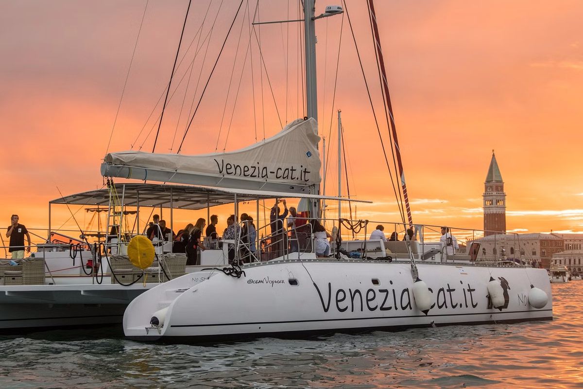 Tour in Catamarano per i Veneziani