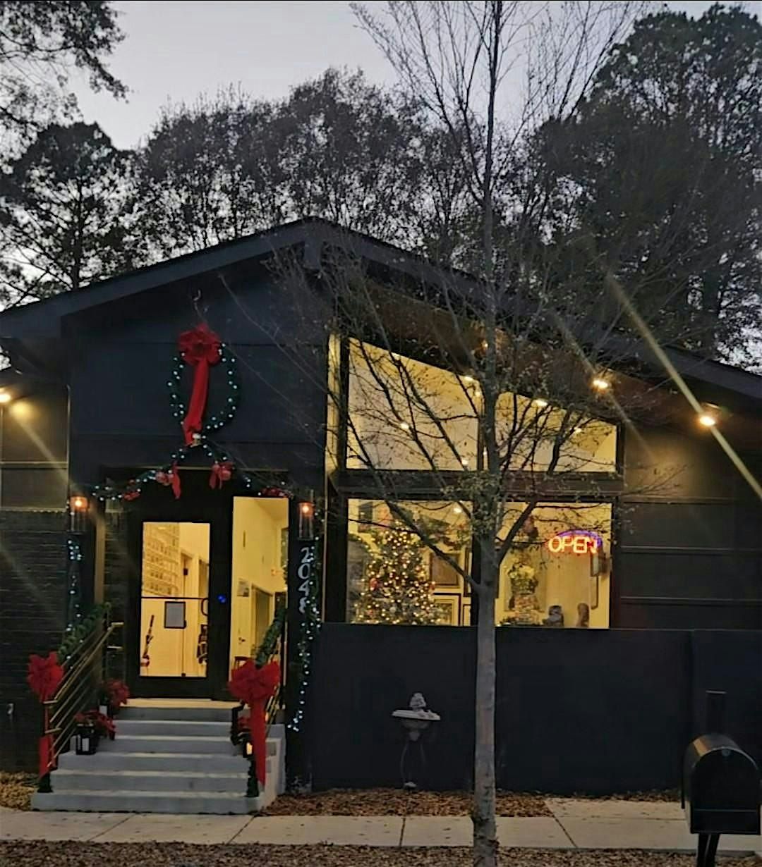 'Tis The Season A Time To Rejoice & Be Merry