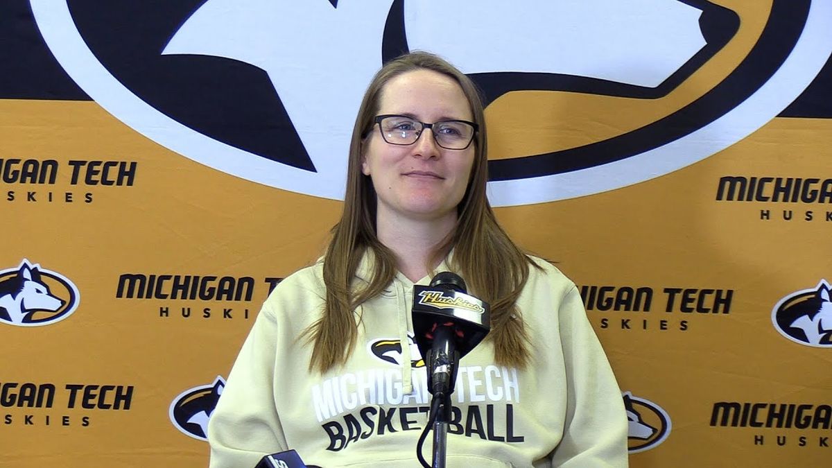 Parking Michigan Tech Huskies at Grand Valley State Lakers Football