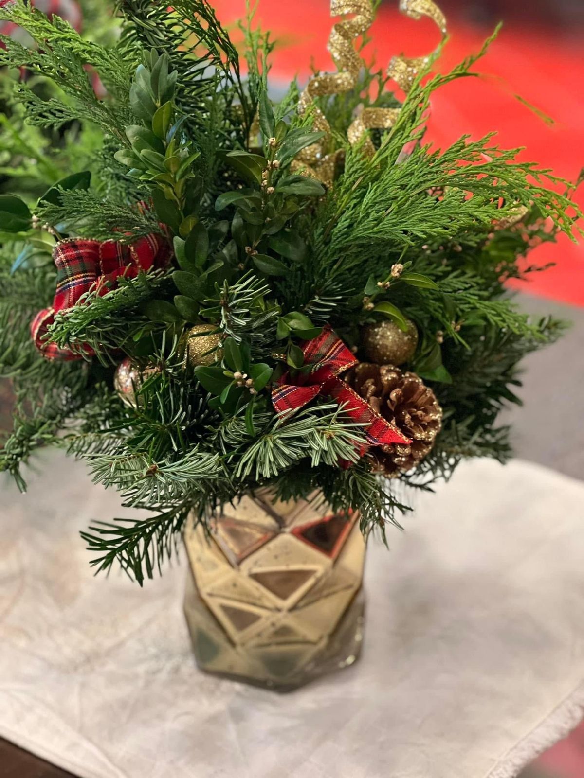 Fresh Winter Greens Centerpiece Wednesday, December 4th @3:30pm