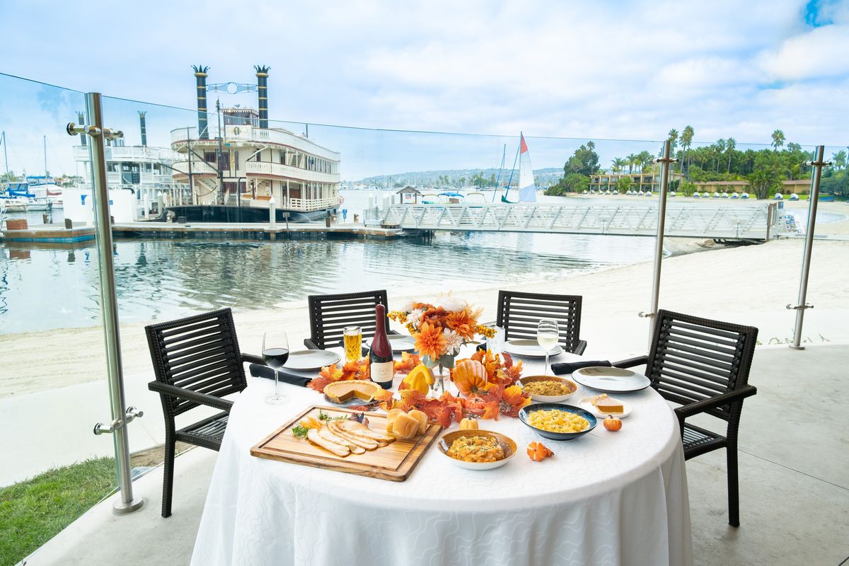 Thanksgiving Dining at Dockside 1953