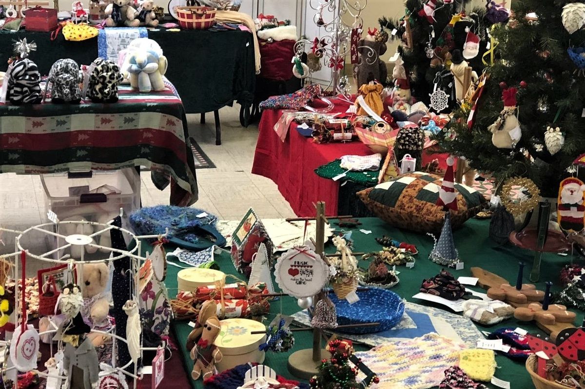 Holiday Artisian Market @ The Great Outdoors - Five Friends Animal Rescue will have a table