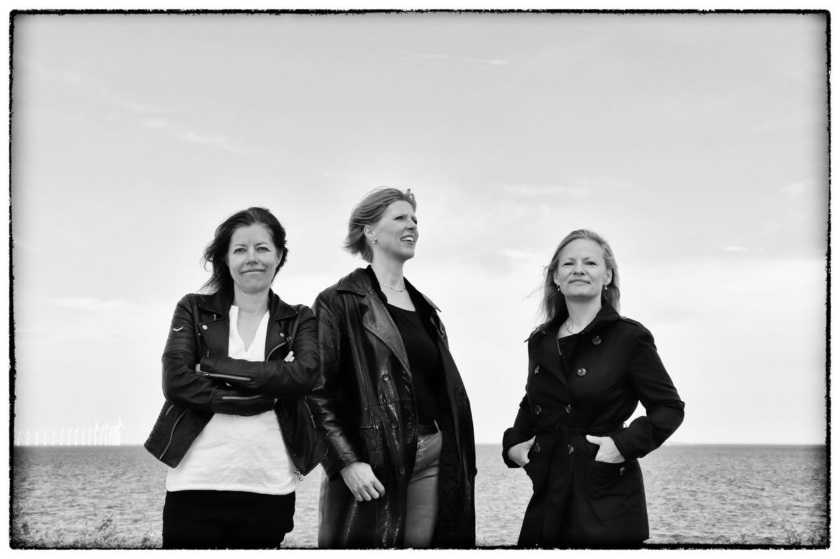 Nyt\u00e5rskur: Sophisticated Ladies Trio feat. Ole \u2018Fessor\u2019 Lindgreen