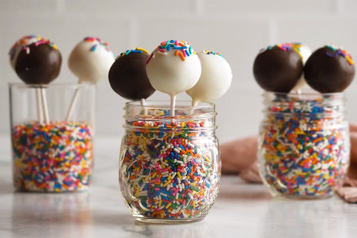 Pop into Fun! Cake Pop Class with Happy Belly Foodies