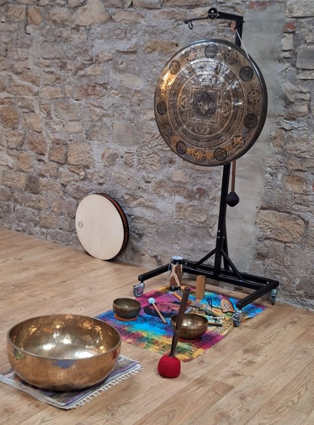 Friday Daytime Sound Bath [2pm - 3.30pm].