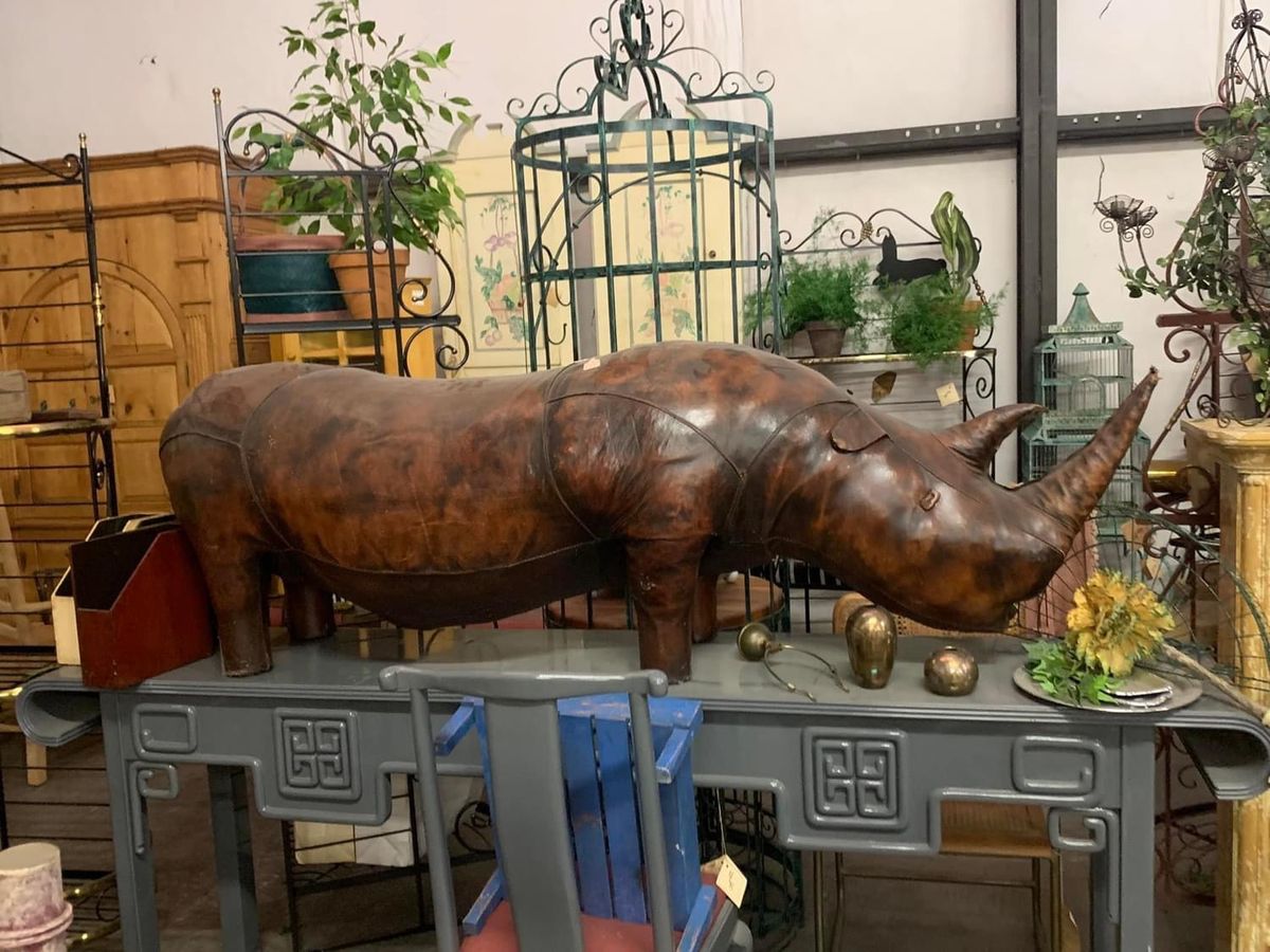 High End Home Decor Warehouse Auction